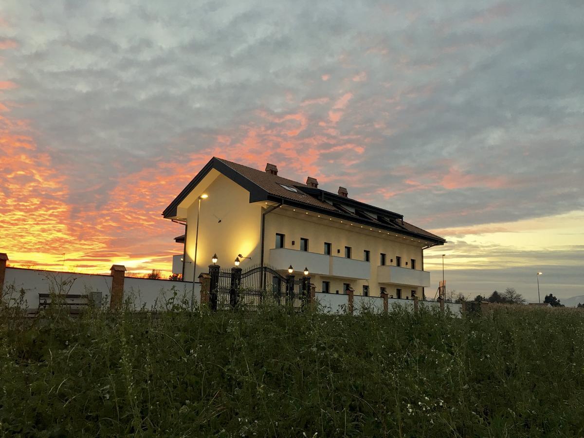Mattone Aparthotel Lanzenkirchen Exterior photo